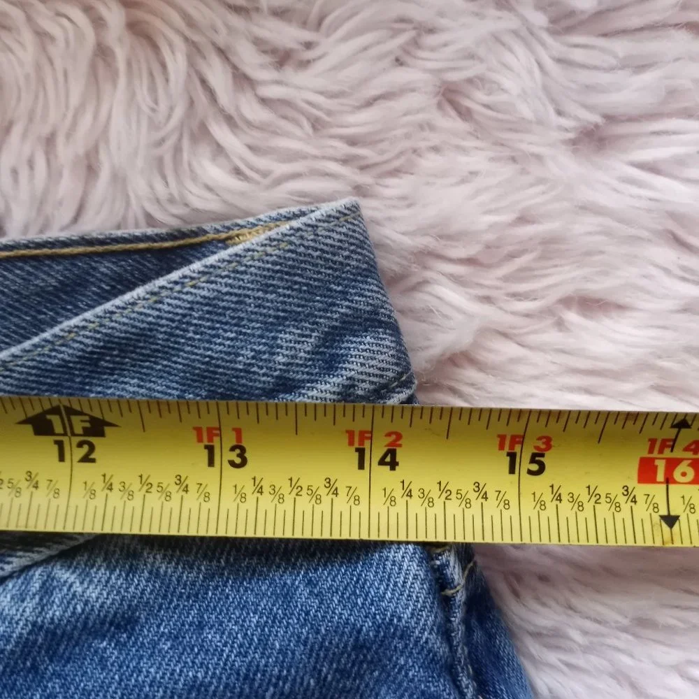 Vintage 90'sTommy Hilfiger Medium Wash Jeans